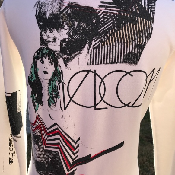 💕Volcom Special Edition Hoodie - Picture 2 of 8